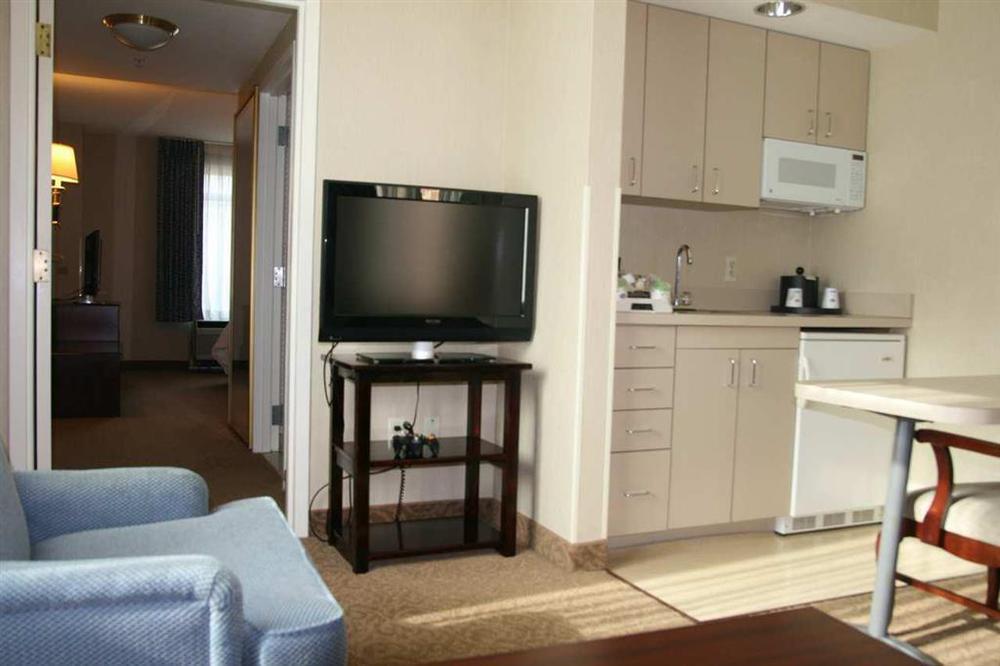 Hampton Inn Alexandria/Old Town Pokoj fotografie