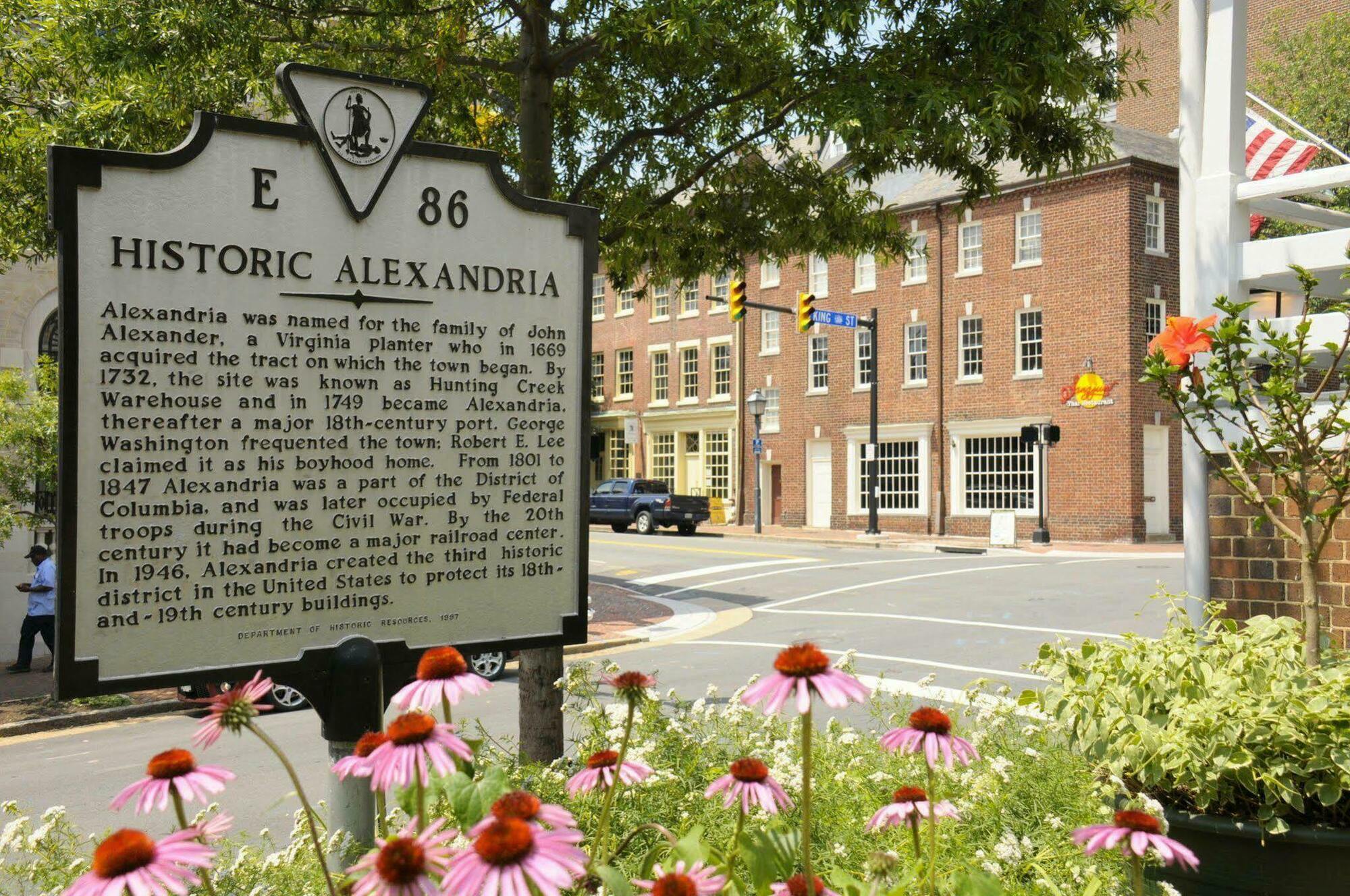 Hampton Inn Alexandria/Old Town Exteriér fotografie